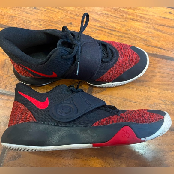Nike KD Trey 5 youth size 6 basketball shoes red black Kevin Durant sneakers - Picture 1 of 14